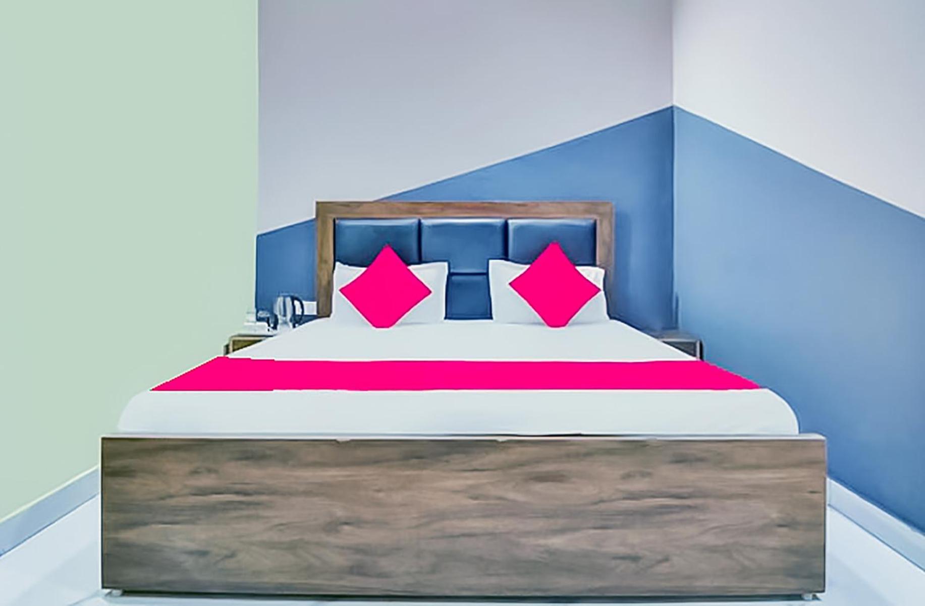 Comfort 2mint Walk Hazrat Nizamuddin Railway Station Hotel New Delhi